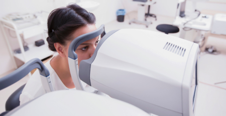 Fatores de risco biométricos para a progressão do encerramento do ângulo após iridotomia periférica com laser
